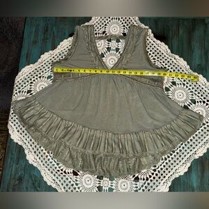 POL Green Top with Lace Detail